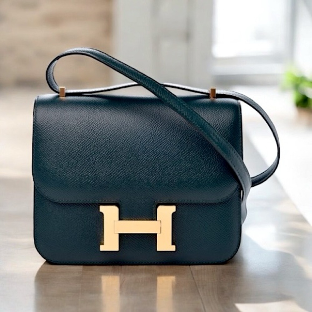 Hermes Constance 18 Vert Cypress (almost identical as black) with Gold Hardware!